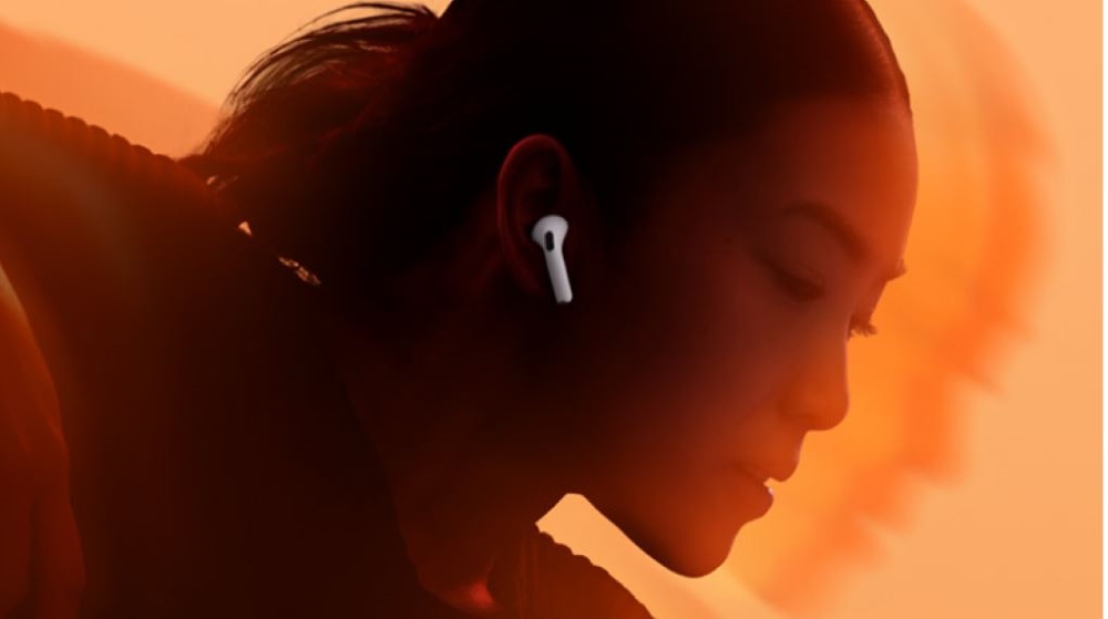 Thời lượng pin của AirPods 4 và cổng sạc Type-C