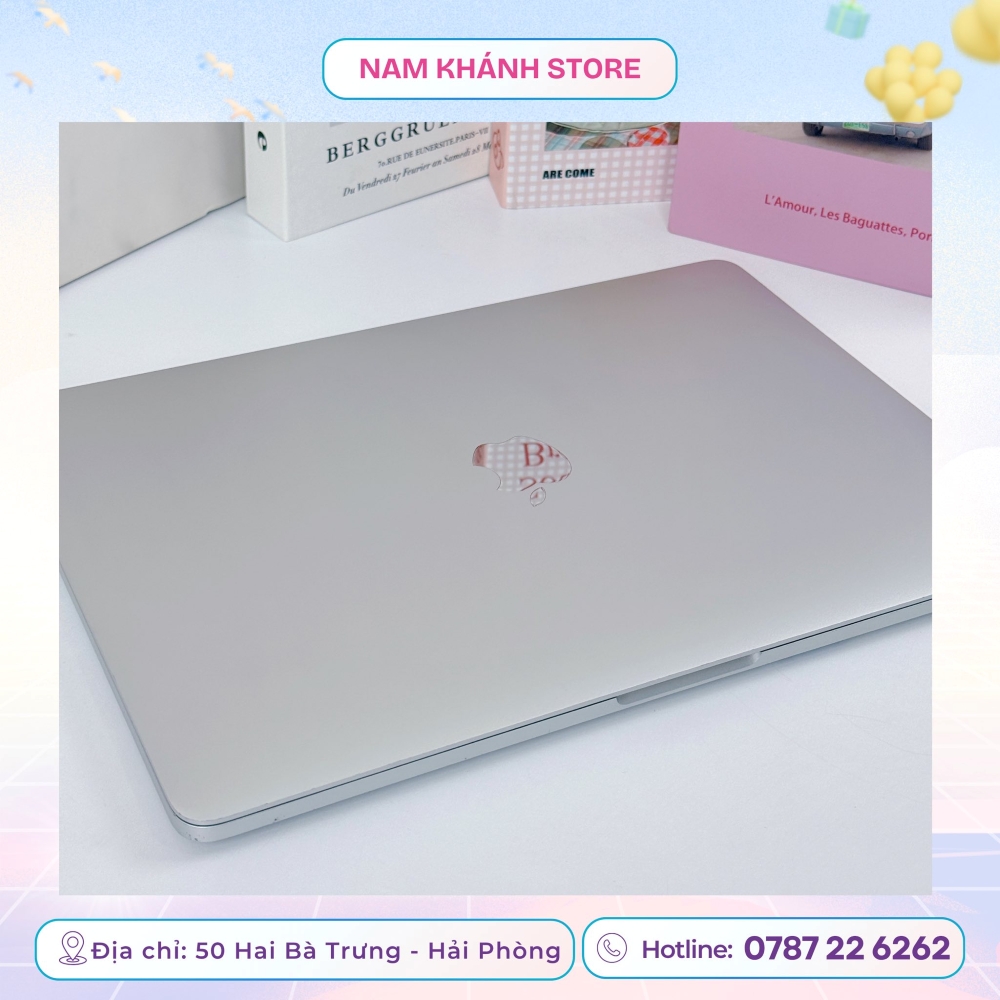 Quý khách quan tâm có thể ghé Nam Khánh Store để trải nghiệm MacBook Pro M1 trực tiếp Quý khách quan tâm có thể ghé Nam Khánh Store để trải nghiệm MacBook Pro M1 trực tiếp
