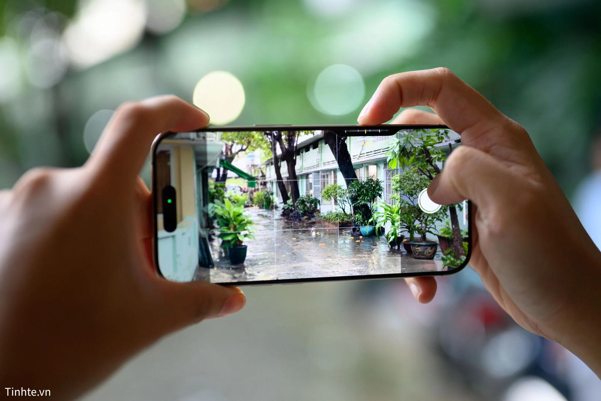 Khẩu độ biến đổi trên iPhone 18 Pro hoạt động như thế nào? Khẩu độ biến đổi trên iPhone 18 Pro hoạt động như thế nào?