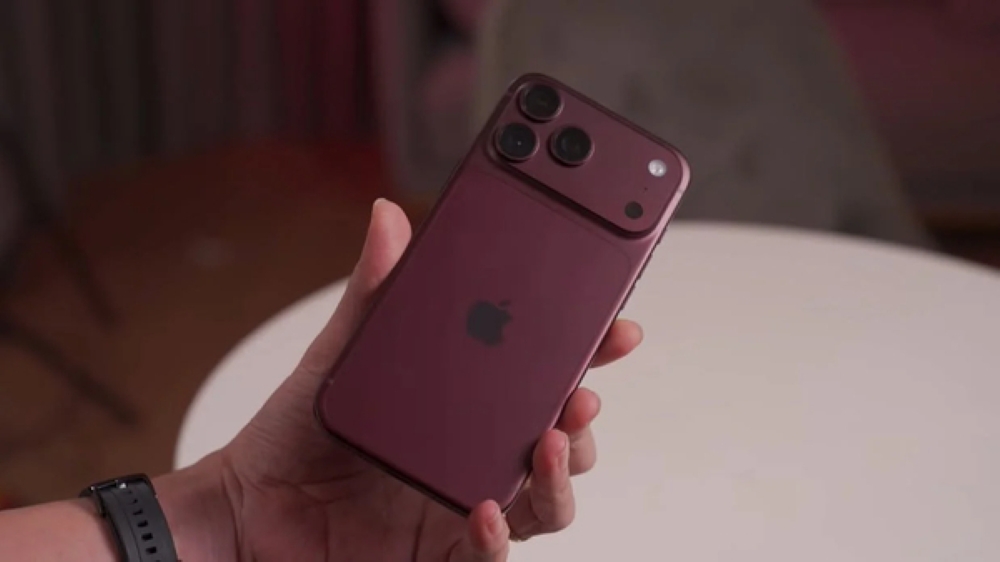 iPhone 18 đỏ mận thực chất là màu gì? iPhone 18 đỏ mận thực chất là màu gì?